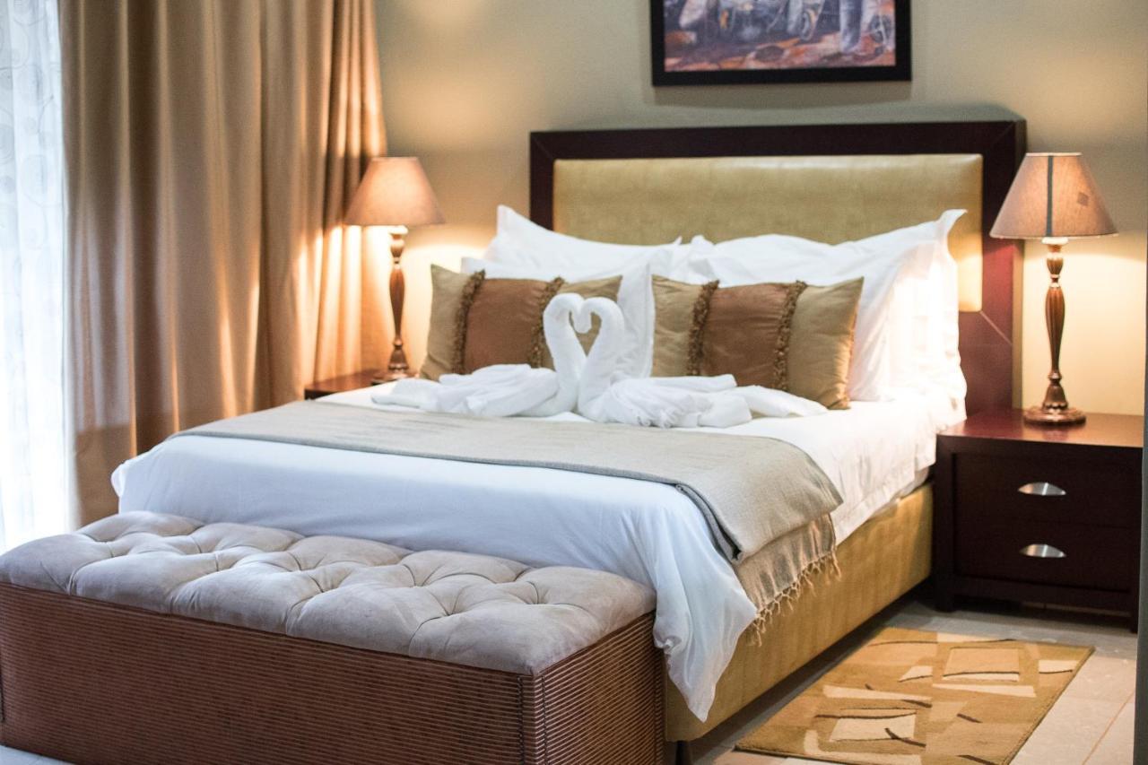 2Ten Hotel Sibasa Extérieur photo