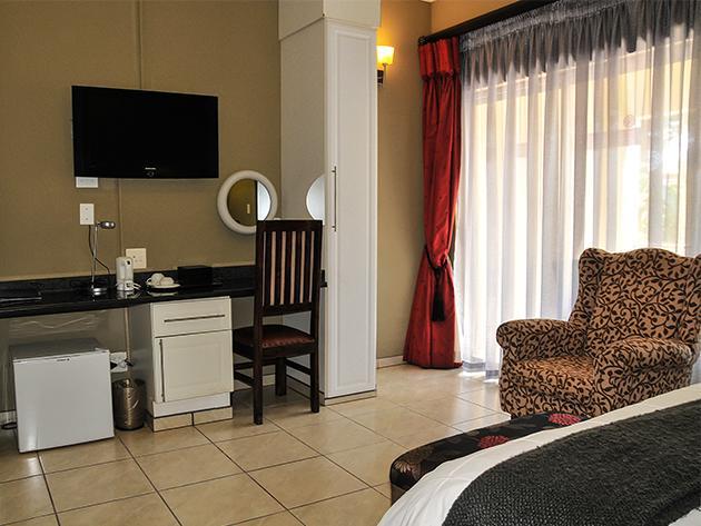 2Ten Hotel Sibasa Extérieur photo